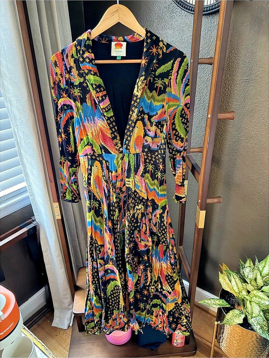 FARM Rio Dresses & Skirts - FARM Rio Black Cross Stitch Tropical Print Long Sleeve V-Neck Maxi Dress S